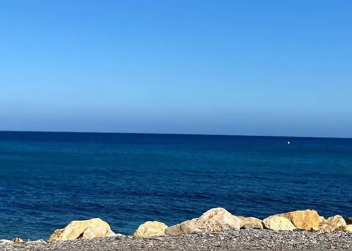 - Vieille - 7mn - 2mn Restaurant Musee Commerce شقة *