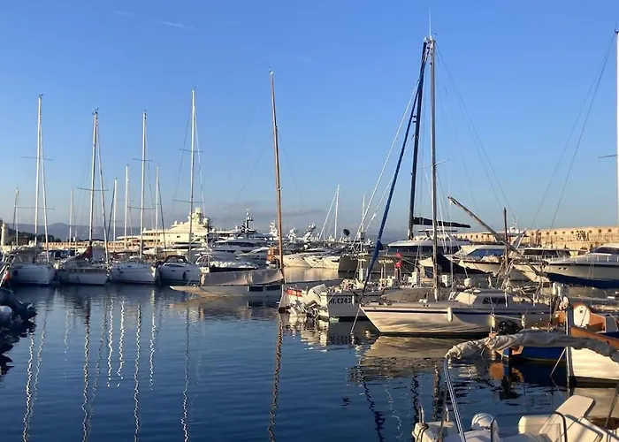 شقة - Vieille - 7mn - 2mn Restaurant Musee Commerce *