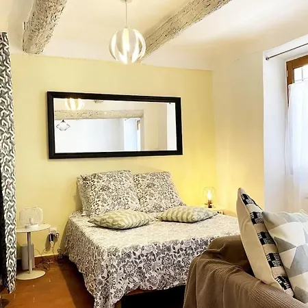 - Vieille - 7mn - 2mn Restaurant Musee Commerce Apartment *